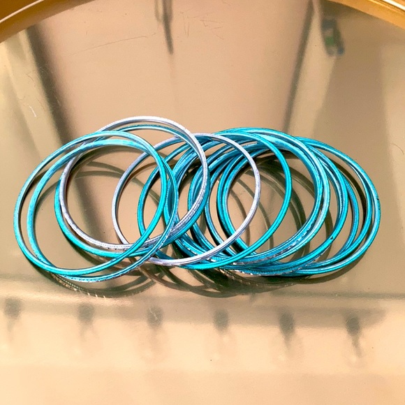 Free with purchase.  Turquoise and silver metal bangles - Picture 2 of 3